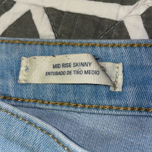 UNIVERSAL THREADS Mid Rise Skinny jeans - Picture 4 of 10